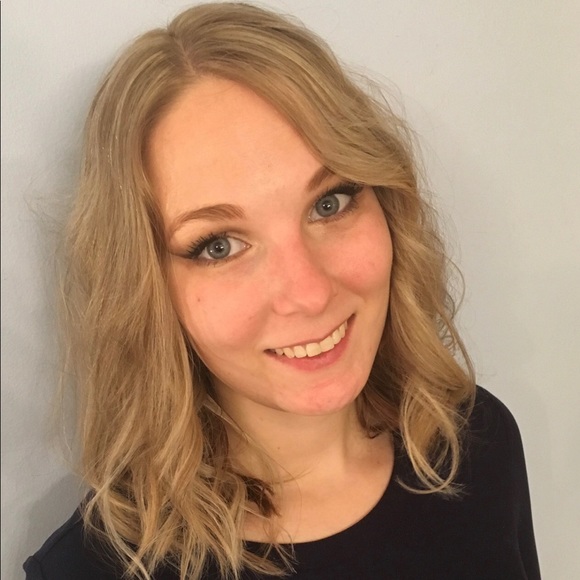 Meet your Posher, Becky - Picture 1 of 1